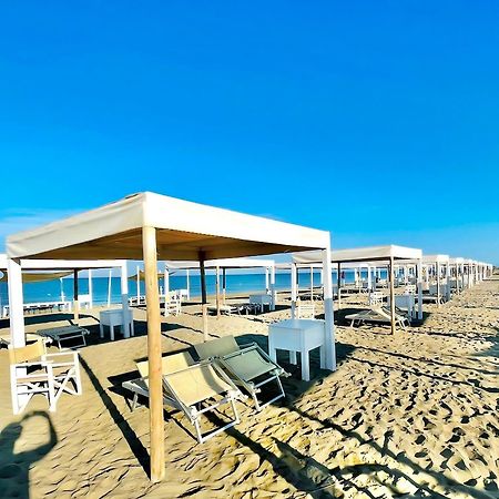 Regina Beach Holiday Apartments Tirrenia Exterior foto